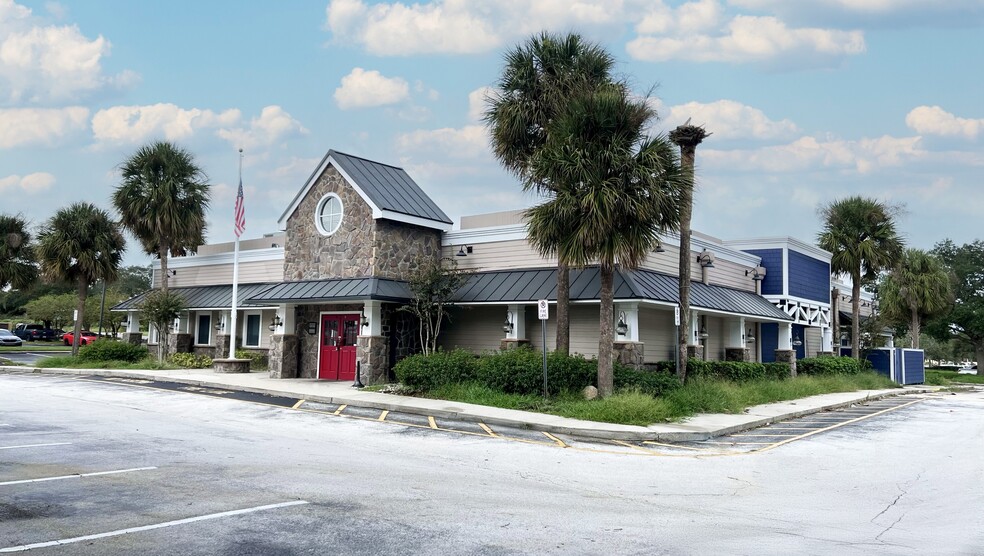 20 Towne Center Cir, Sanford, FL for lease - Building Photo - Image 1 of 4