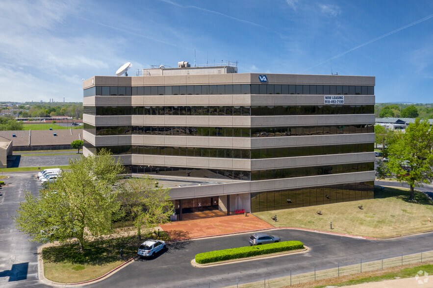 10159 E 11th St, Tulsa, OK for lease - Building Photo - Image 1 of 9