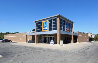 Dekalb Il Retail E For Lease Loopnet 2579 2585 Sycamore Rd Dekalb Il