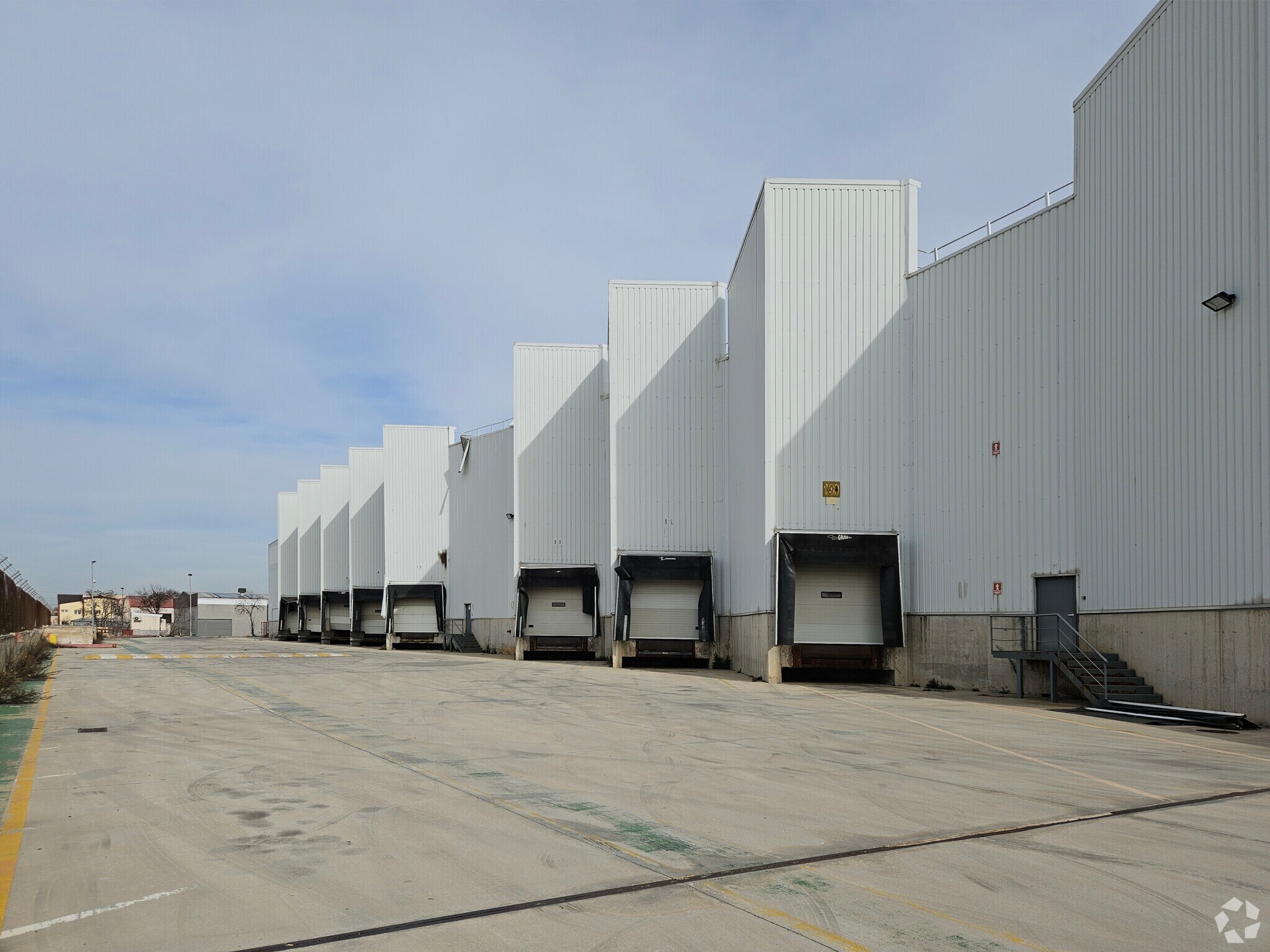 Industrial in Mejorada del Campo, Madrid for lease Primary Photo- Image 1 of 21