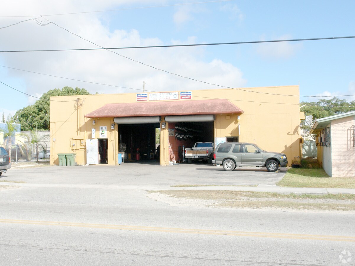 715 W Mowry Dr, Homestead, FL 33030 Property Record