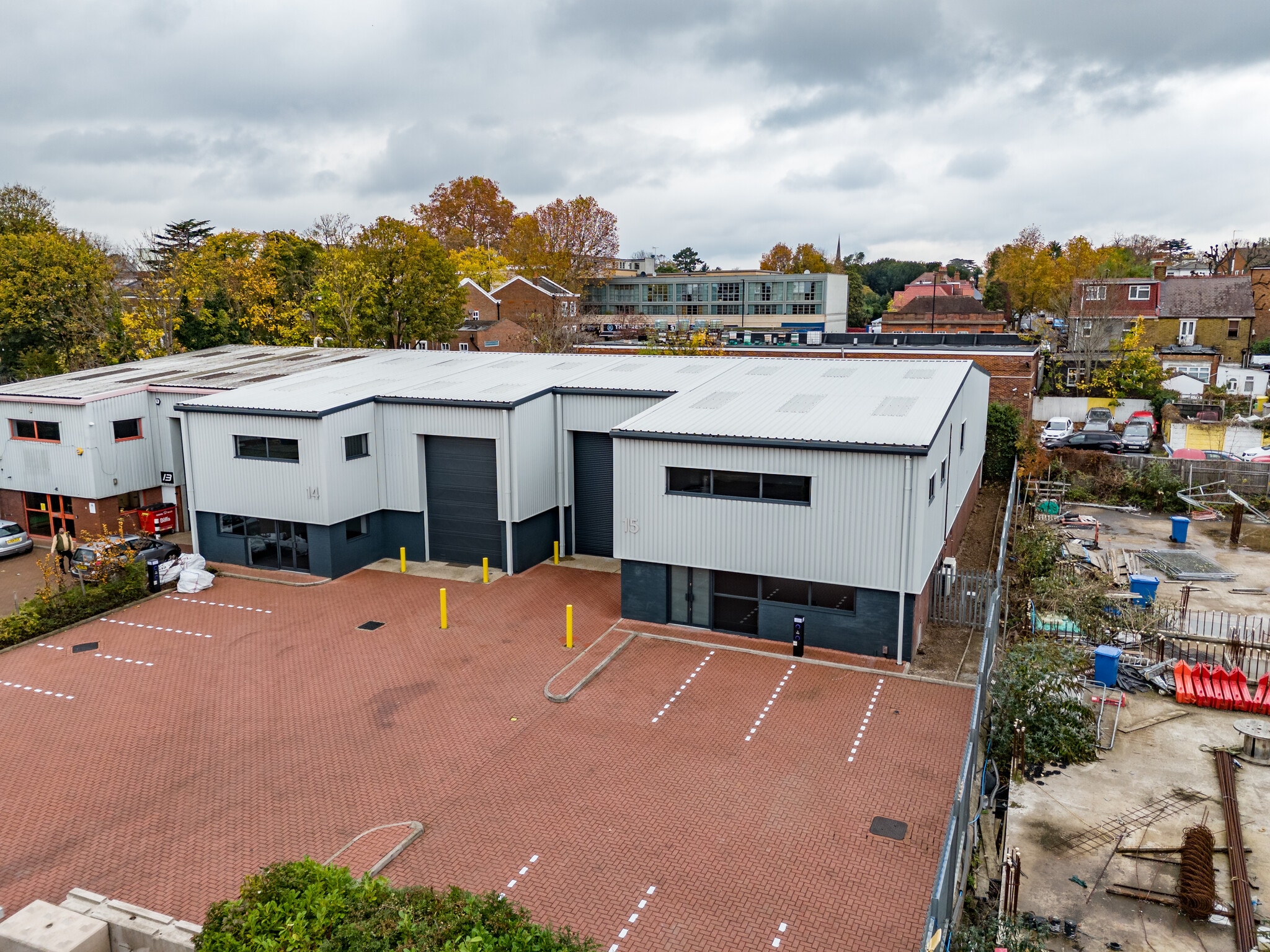 St Johns Rd, Isleworth for lease Building Photo- Image 1 of 14