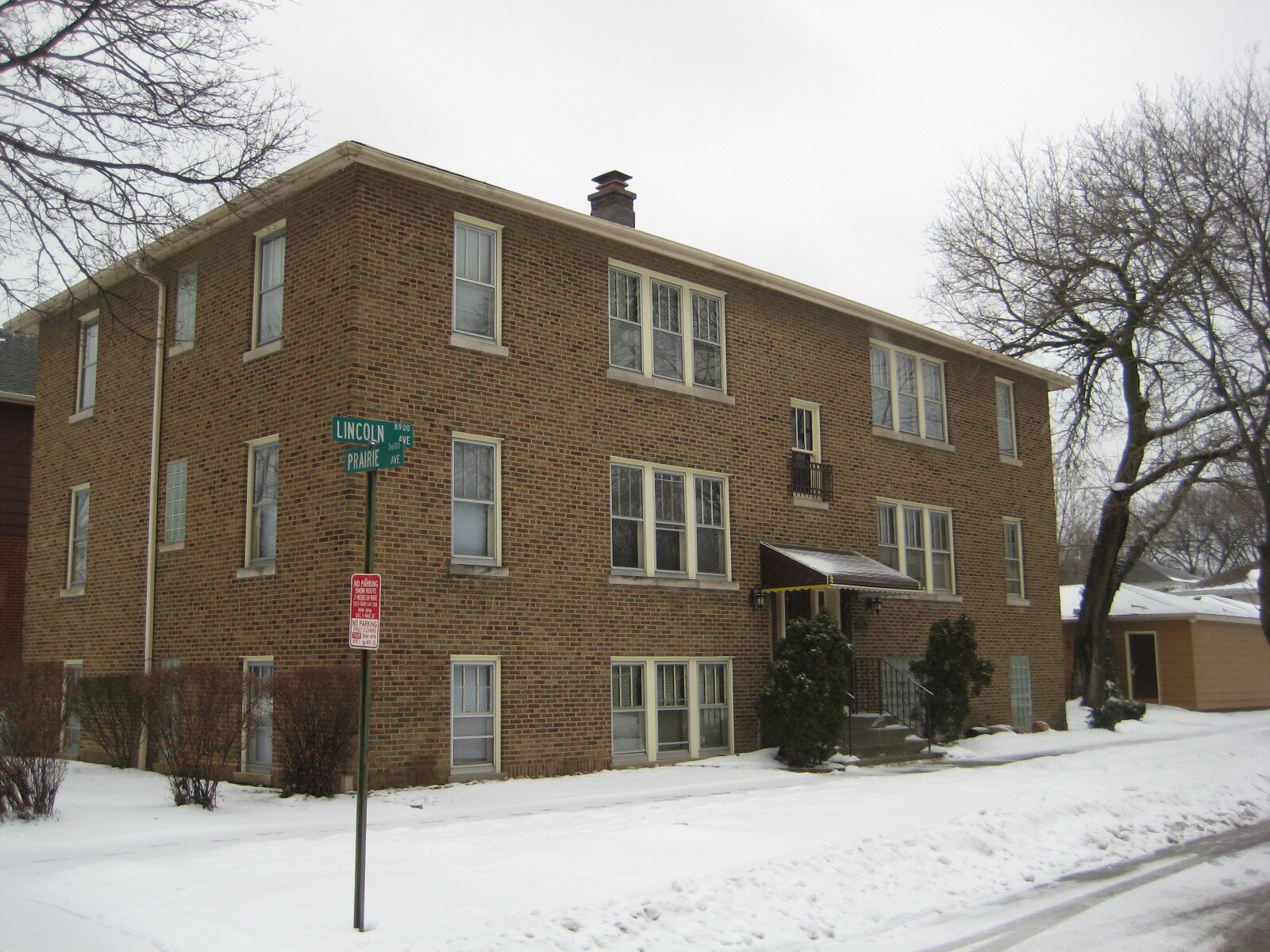 8903 Lincoln Ave, Brookfield, IL for sale Primary Photo- Image 1 of 1