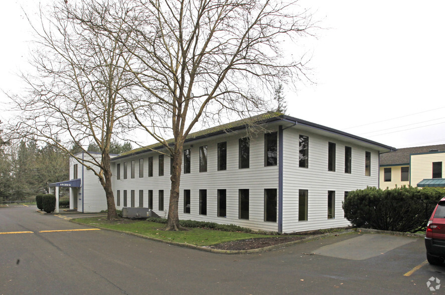 14355 SW Allen Blvd, Beaverton, OR for lease - Building Photo - Image 1 of 5