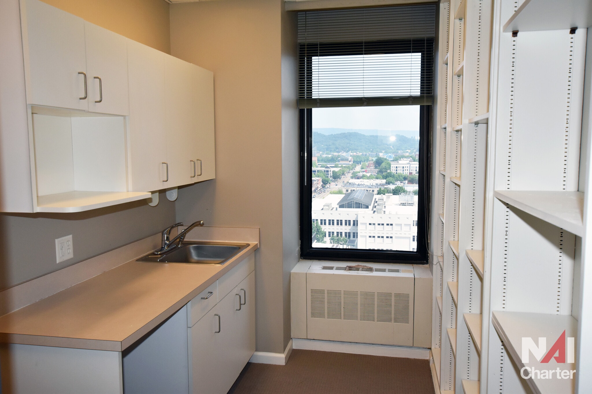 736 Market St, Chattanooga, TN for lease Interior Photo- Image 1 of 5