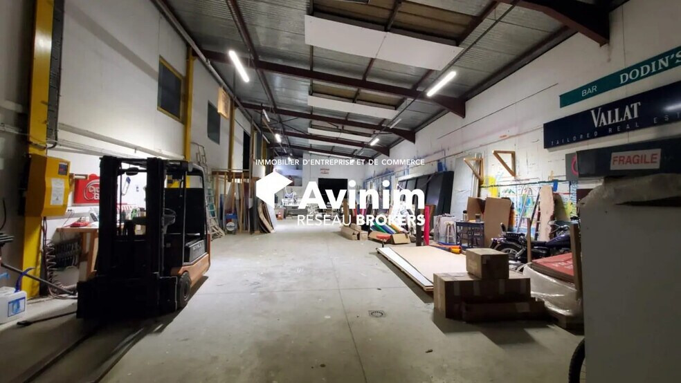 Industrial in Annecy for lease - Interior Photo - Image 3 of 8