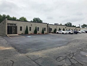 323 Andover St, Wilmington, MA for lease Interior Photo- Image 2 of 7