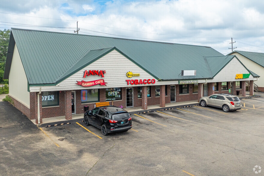 290-298 S Front St, Braidwood, IL for lease - Primary Photo - Image 1 of 16