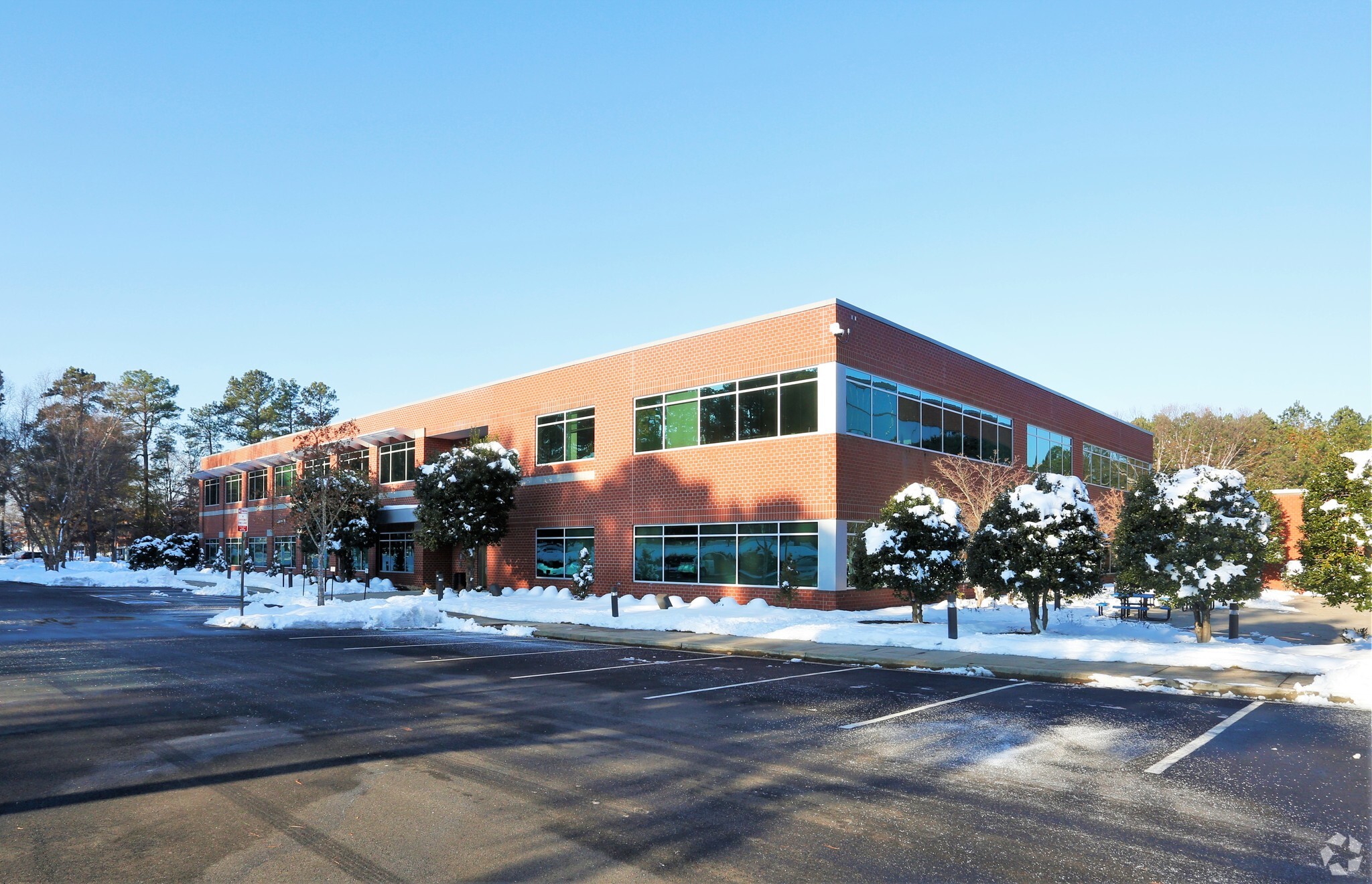 4240 Cox Rd, Glen Allen, VA for lease Primary Photo- Image 1 of 9