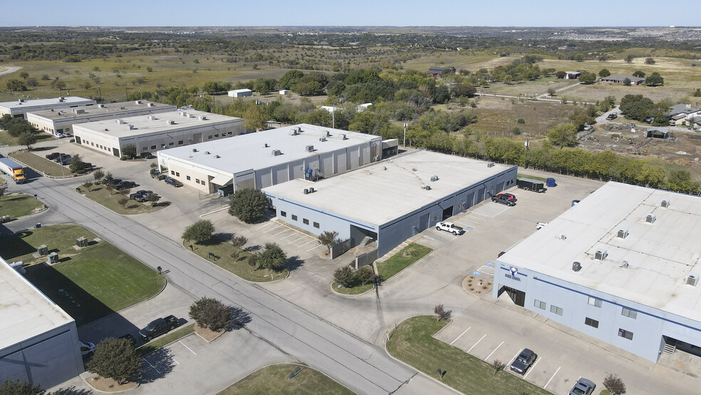 6750 Corporation Pky, Fort Worth, TX for lease - Building Photo - Image 3 of 8