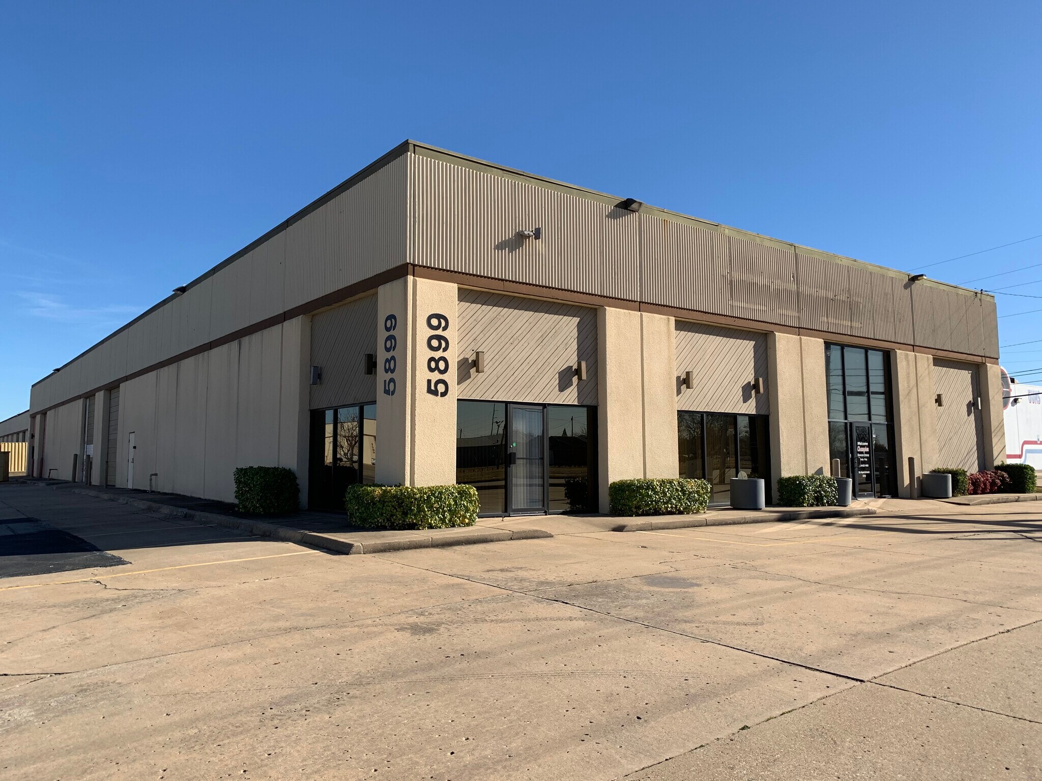 5829-5899 S Garnett Rd, Tulsa, OK for lease Building Photo- Image 1 of 7