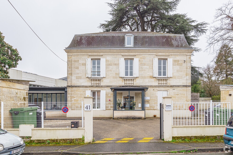 41 Rue Professeur Calmette, Cenon for lease - Primary Photo - Image 1 of 33