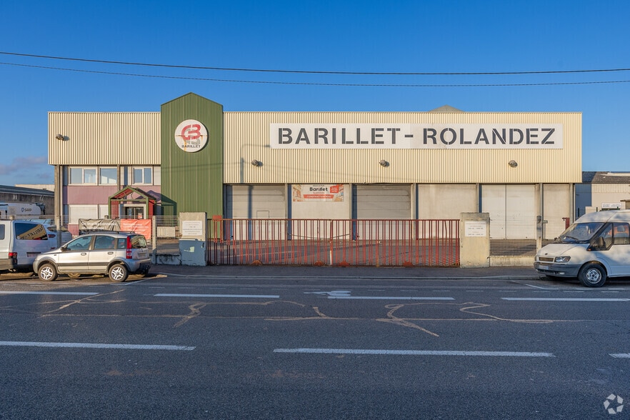 78 Avenue Franklin Roosevelt, Vaulx-en-Velin for sale - Primary Photo - Image 1 of 6