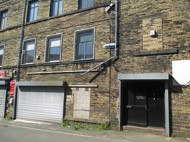 Eastwood St, Bradford for lease Primary Photo- Image 1 of 2
