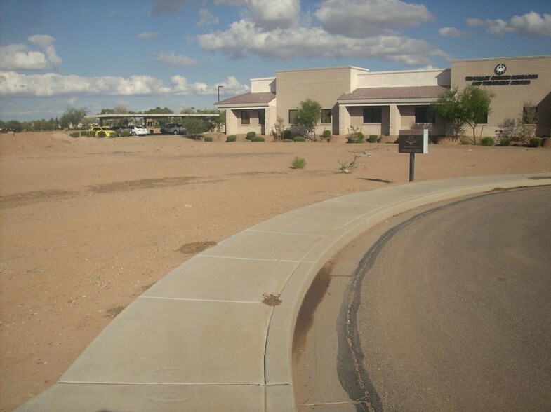 1870 E Sabin Dr, Casa Grande, AZ for lease - Image 1 of 3