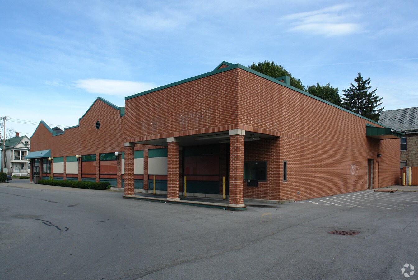 10331035 Mohawk St, Utica, NY 13501