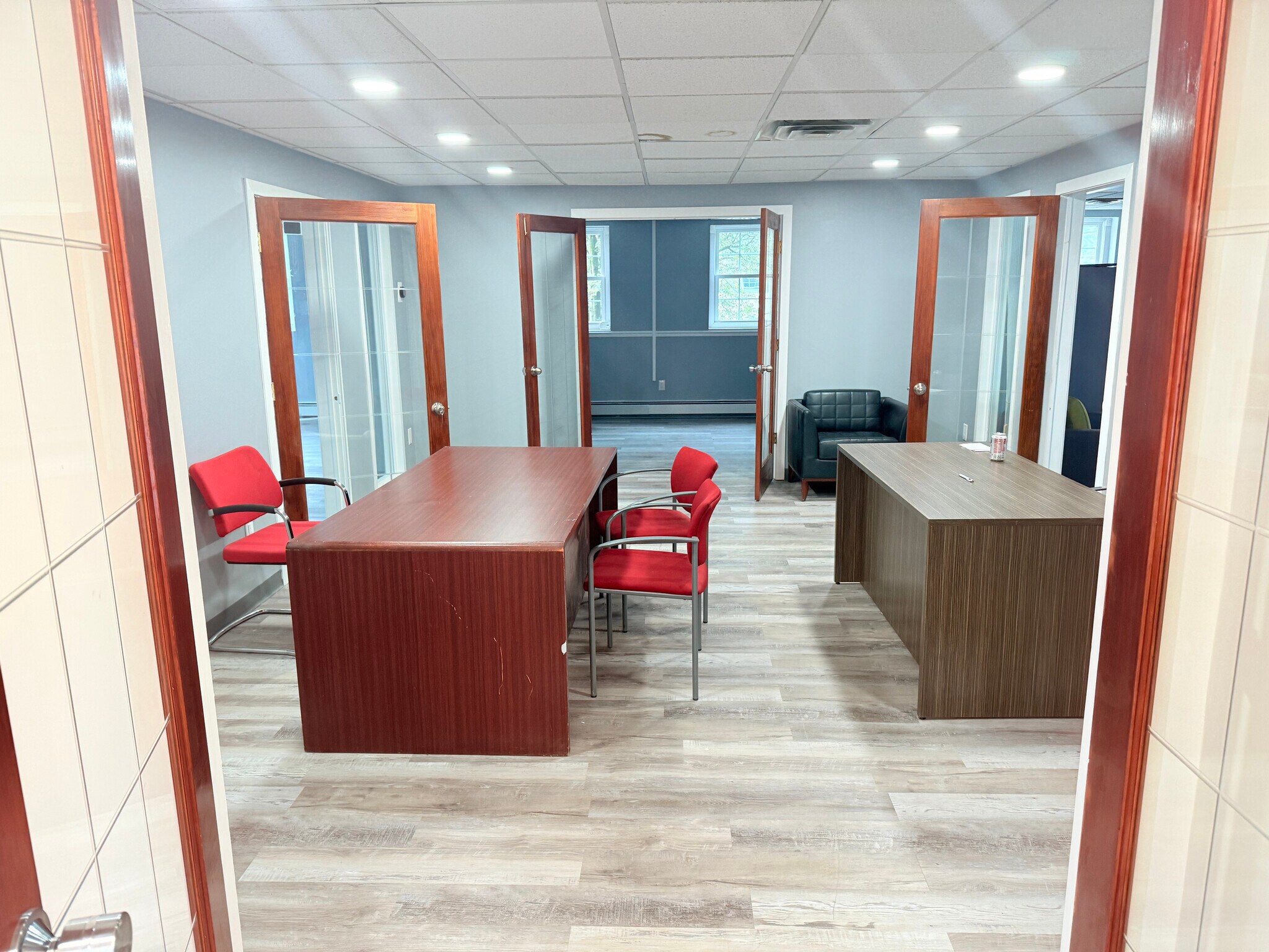 80 E Old Country Rd, Mineola, NY for lease Interior Photo- Image 1 of 13
