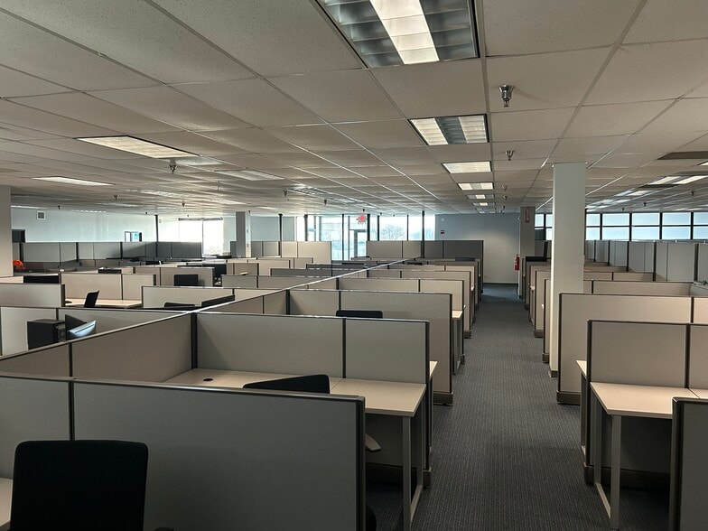 4350 Equity Dr, Columbus, OH for lease - Interior Photo - Image 3 of 10