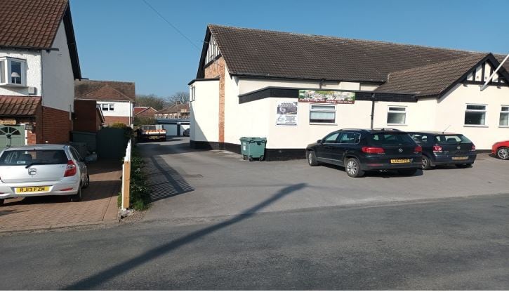 50 Church Rd, North Ferriby for sale Primary Photo- Image 1 of 1