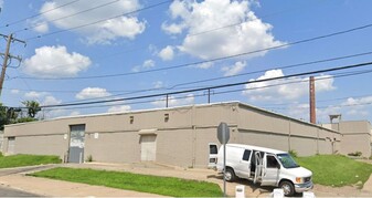 1001-21 & 1131 E. Venango Street - Warehouse