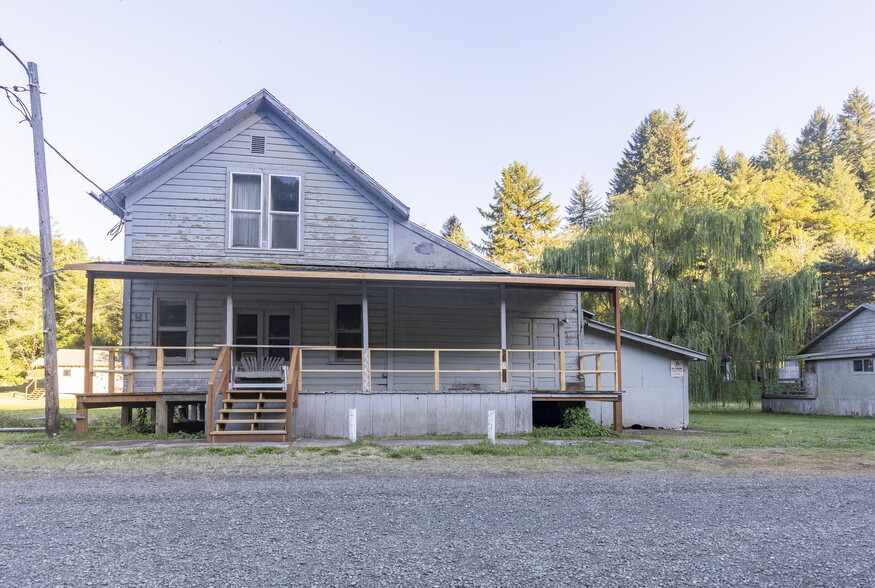 11 Elk City rd, Toledo, OR for sale - Building Photo - Image 2 of 4