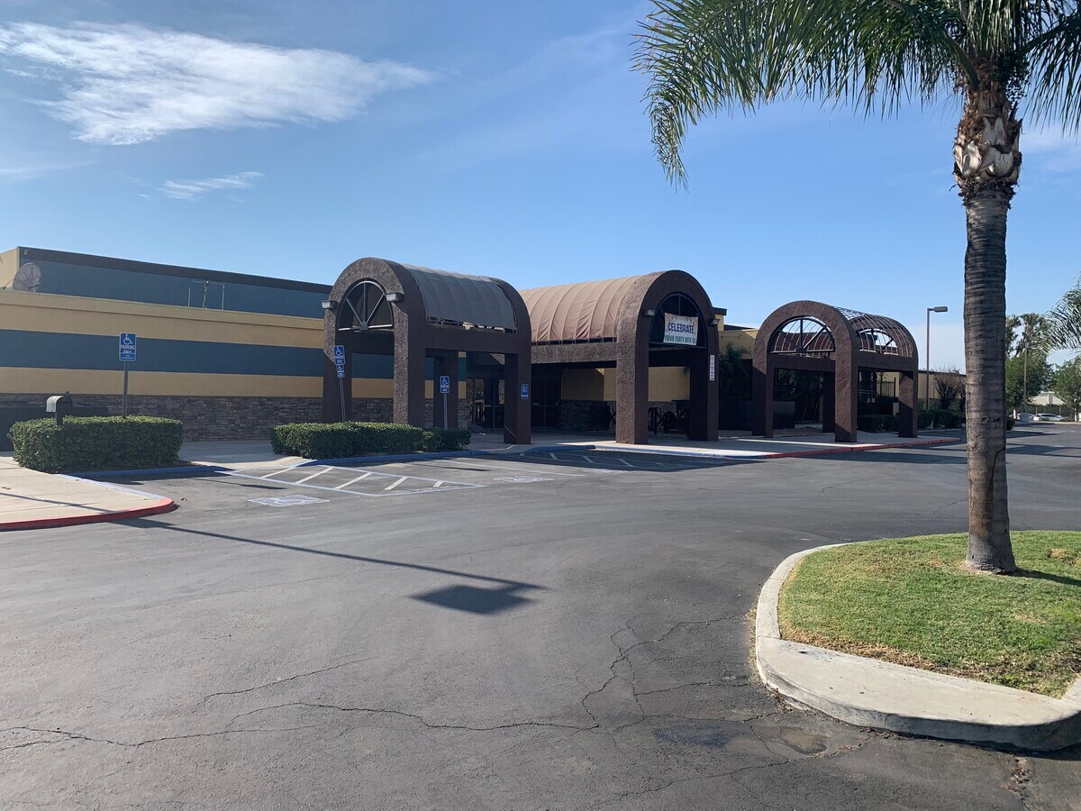 7100 Arlington Ave, Riverside, CA 92503