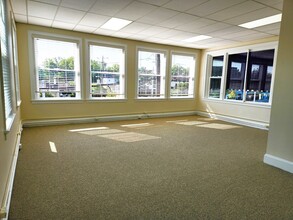 3040 Madison Rd, Cincinnati, OH for lease Interior Photo- Image 1 of 6