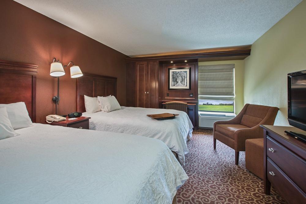 1416 Broadway Ave E, Mattoon, IL for sale Interior Photo- Image 1 of 1