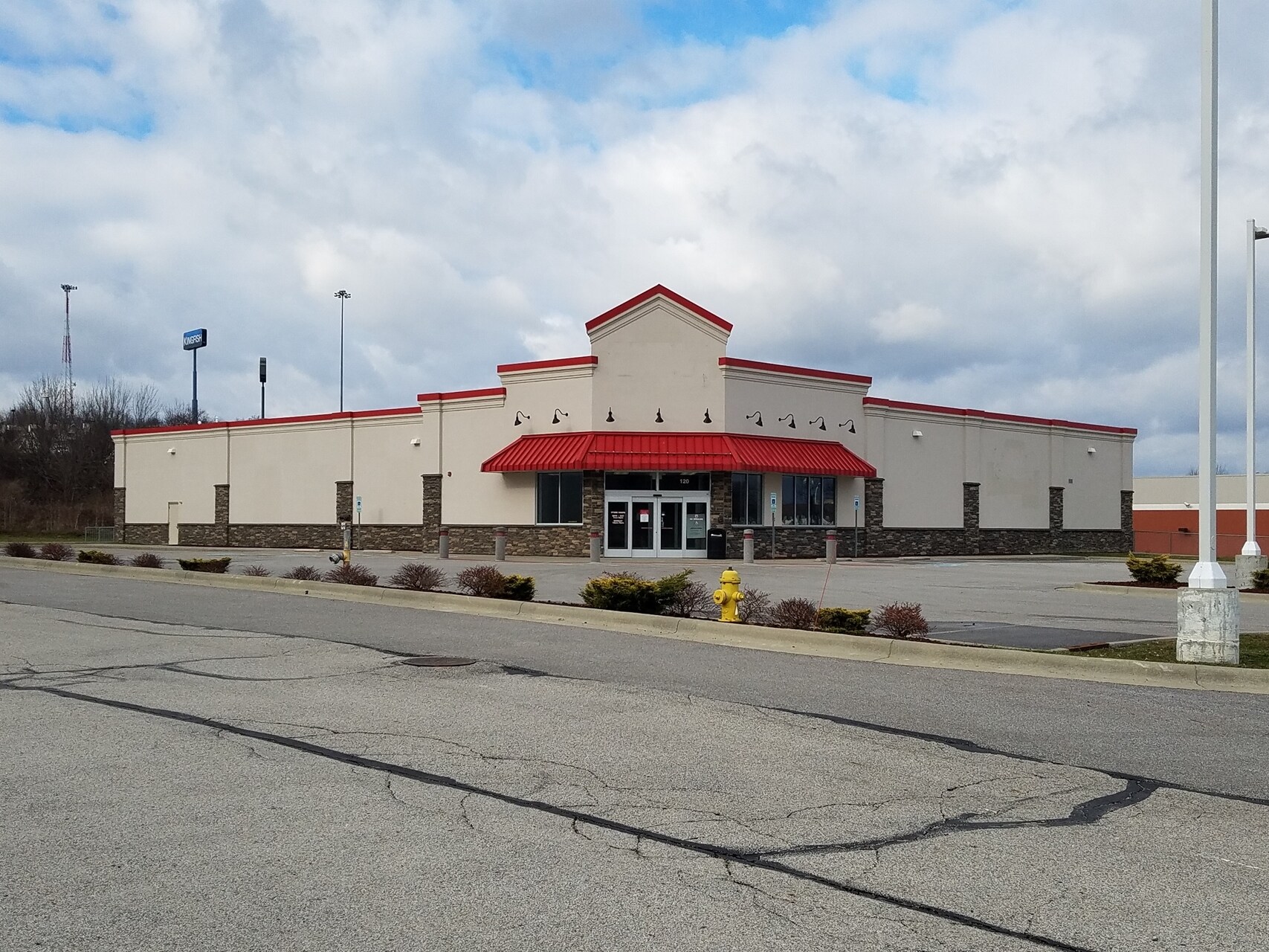 123 Rothrock Rd, Akron, OH for sale Primary Photo- Image 1 of 1