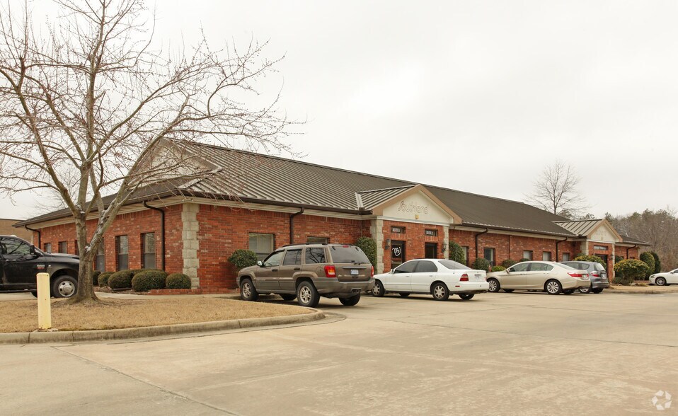 115 Carnahan Dr, Maumelle, AR 72113