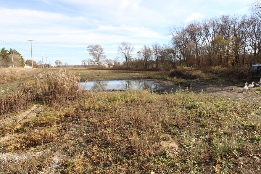 245 E Toto Rd, Knox, IN for sale - Building Photo - Image 2 of 7