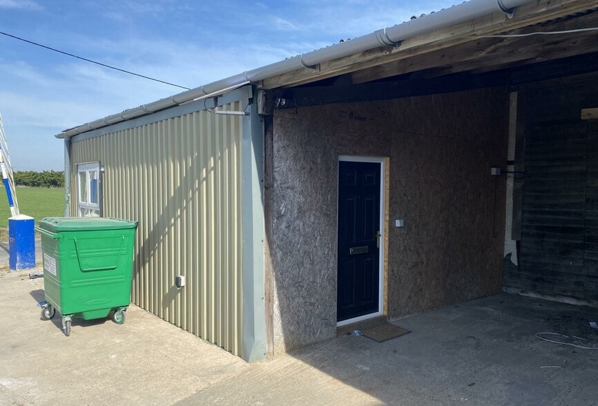 Readinggate, Swinefleet for lease - Building Photo - Image 3 of 7
