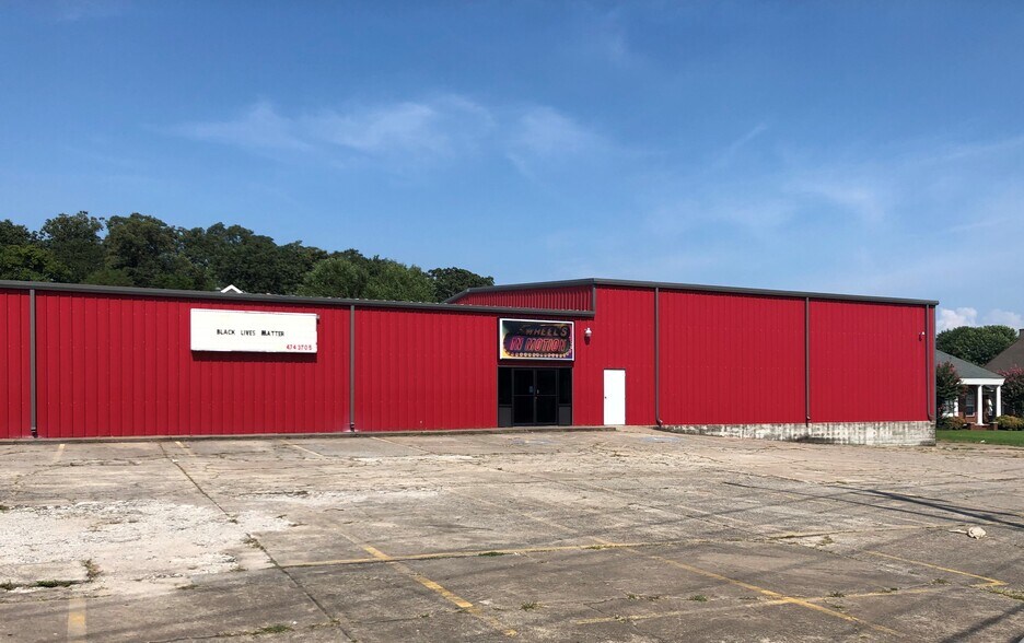 1007 Fayetteville Rd, Van Buren, AR 72956