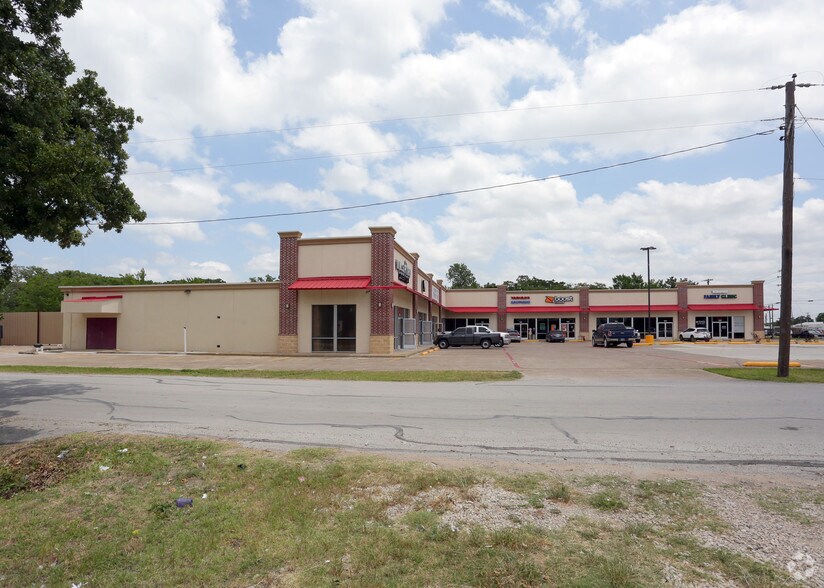 11203 Lake June Rd, Balch Springs, TX for sale - Primary Photo - Image 1 of 1