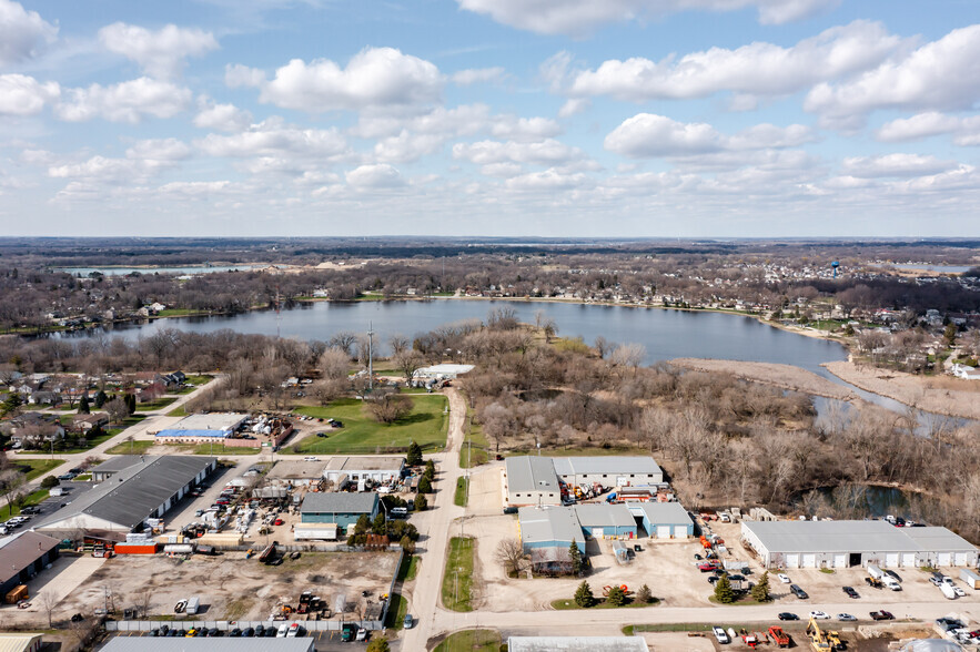 Fritzsche Rd @ W. Sheridan, Lakemoor, IL for sale - Primary Photo - Image 1 of 24