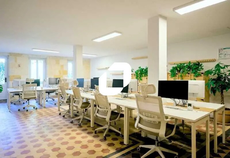 Location Bureaux 21 m² à 146 m² - Photo 1