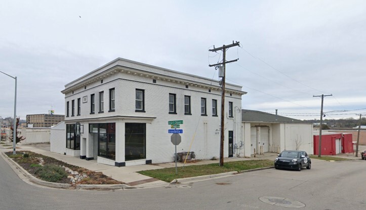 570 Grandville Ave, Grand Rapids, MI for lease - Building Photo - Image 1 of 1