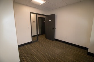 1850 44th St SW, Grand Rapids, MI for lease Interior Photo- Image 2 of 3
