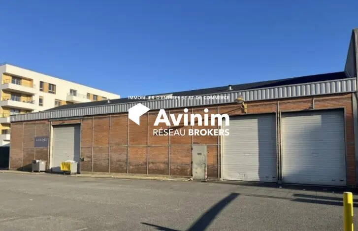 Industrial in Massy for lease - Building Photo - Image 2 of 6