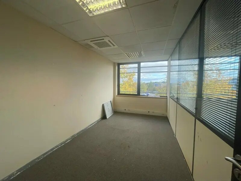 Office in Saint-Priest for lease Building Photo- Image 1 of 31
