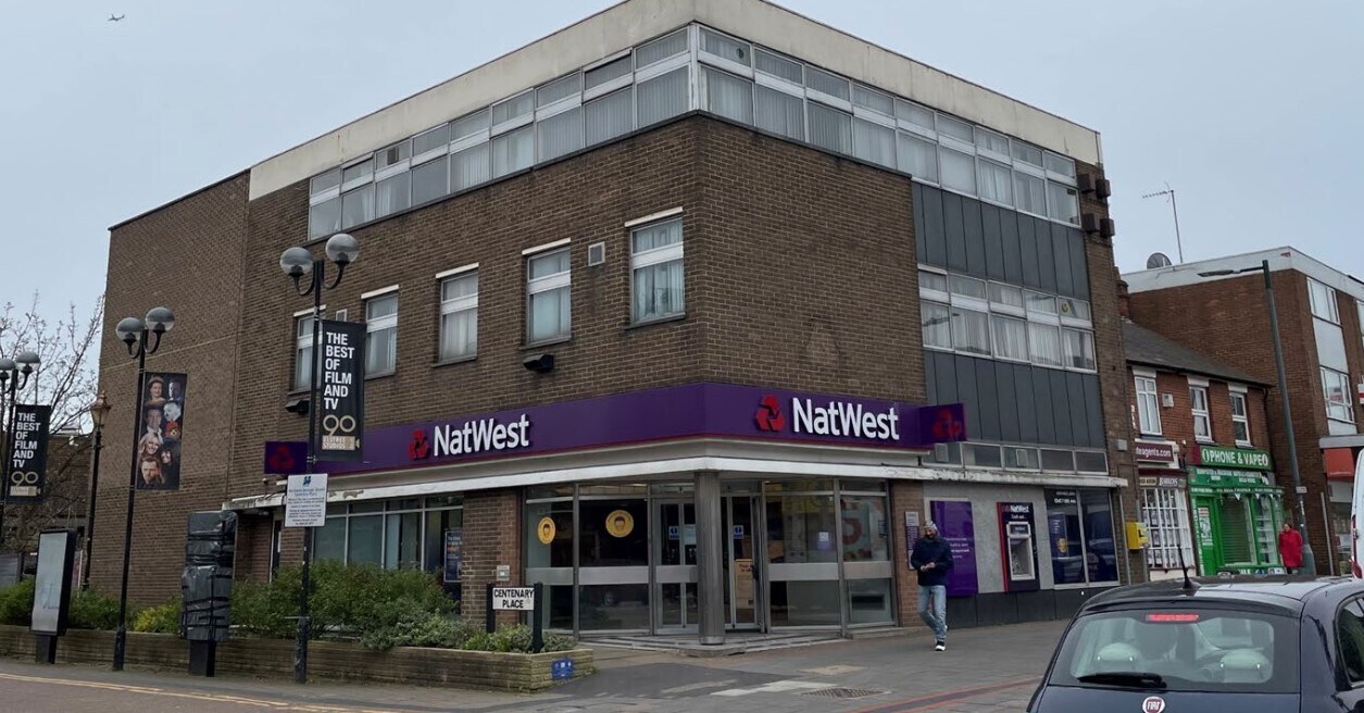 80 Shenley Rd, Borehamwood, WD6 1DZ Retail for Lease