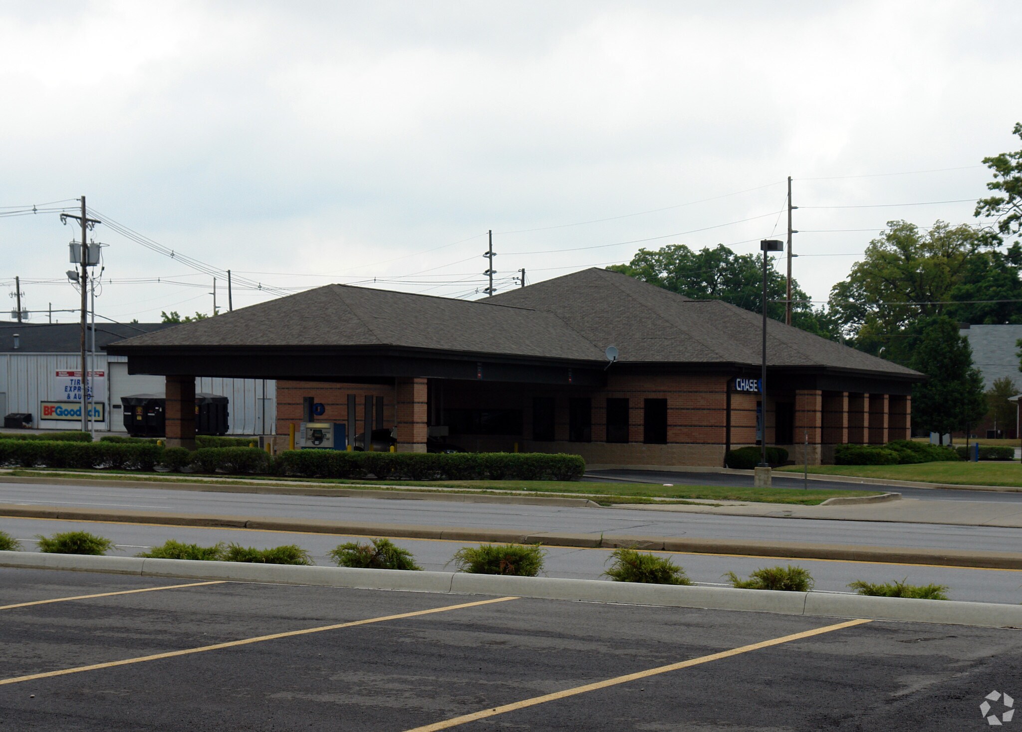 3810 Coldwater Rd, Fort Wayne, IN for sale Primary Photo- Image 1 of 1