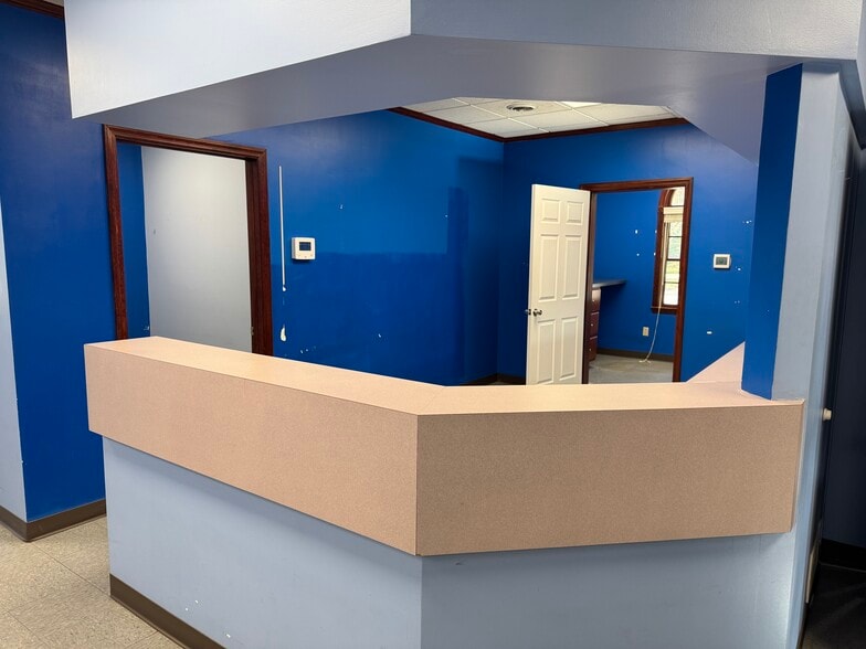 514 Pellis Rd, Greensburg, PA for lease - Building Photo - Image 3 of 14