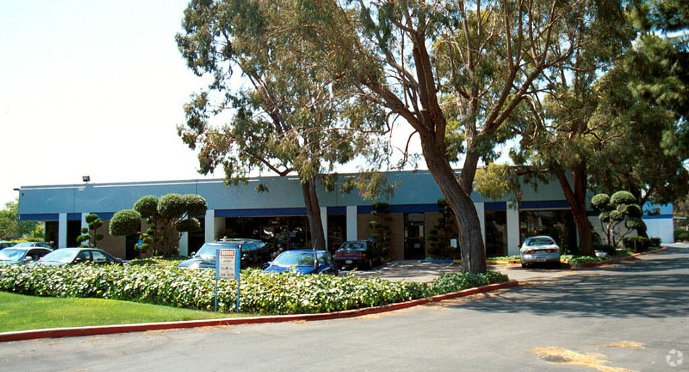 1344 Terra Bella Ave, Mountain View, CA for lease - Building Photo - Image 2 of 6