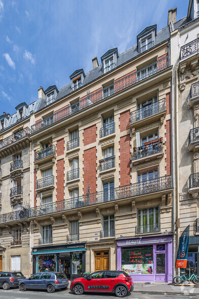 Retail in Paris for lease - Primary Photo - Image 1 of 1