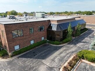 More details for 3175 Commercial Ave, Northbrook, IL - Office for Lease