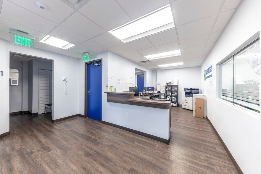 2623 S Seacrest Blvd, Boynton Beach, FL for lease - Interior Photo - Image 3 of 4