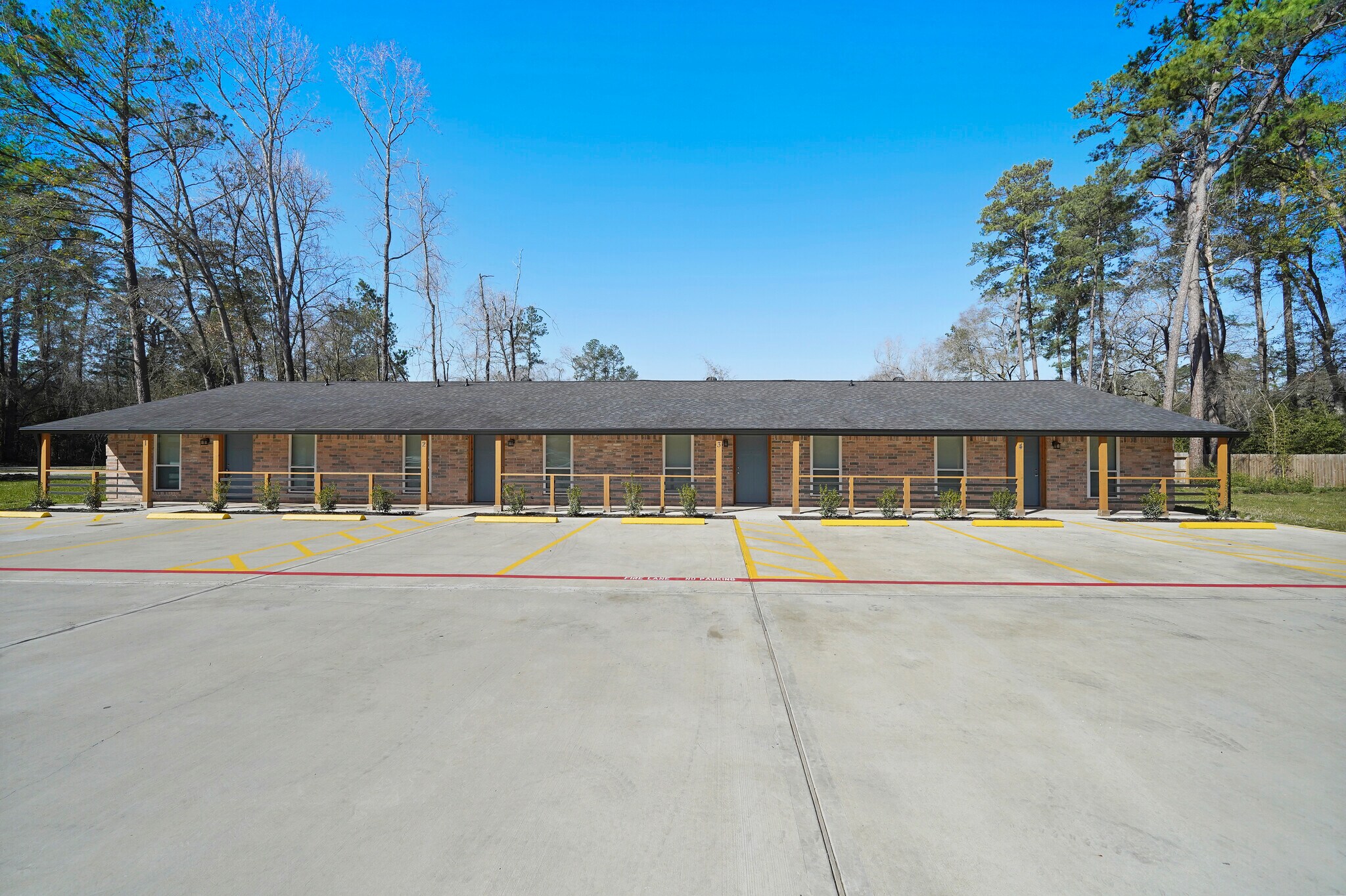 2526 Appian Way, New Caney, TX for sale Primary Photo- Image 1 of 1