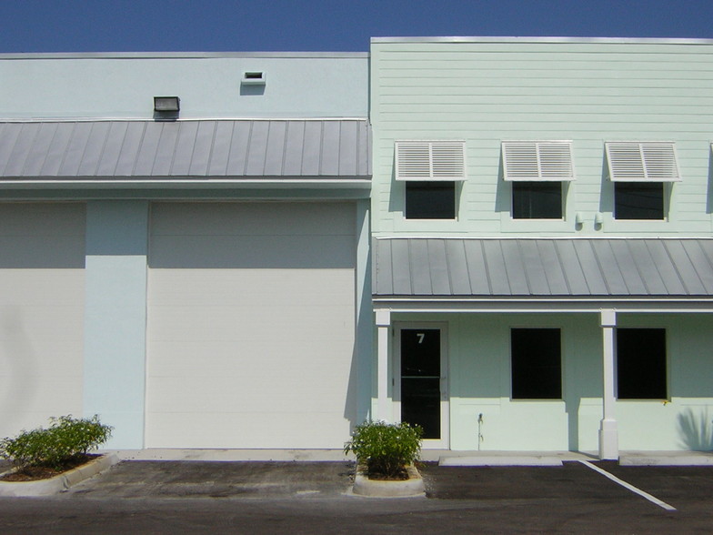 1200 NE 7th Ave, Fort Lauderdale, FL for lease - Building Photo - Image 2 of 48