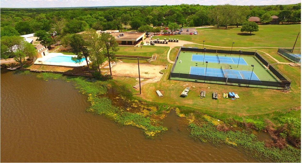 4770 FM 84, Denison, TX for sale - Primary Photo - Image 1 of 1